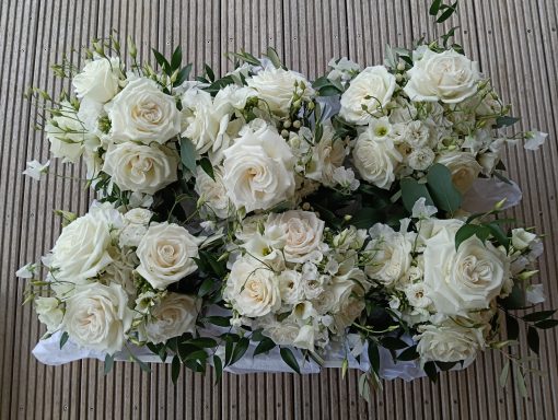 Modern neutral wedding bouquets