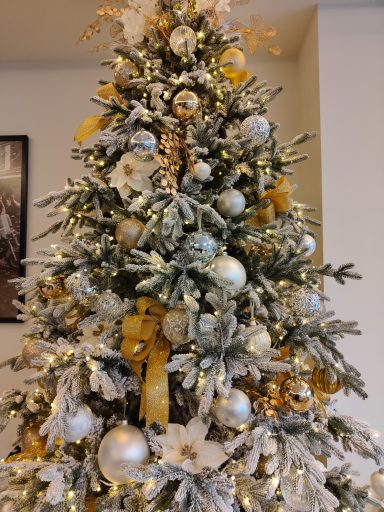 Professional Christmas decorations Yorkshire