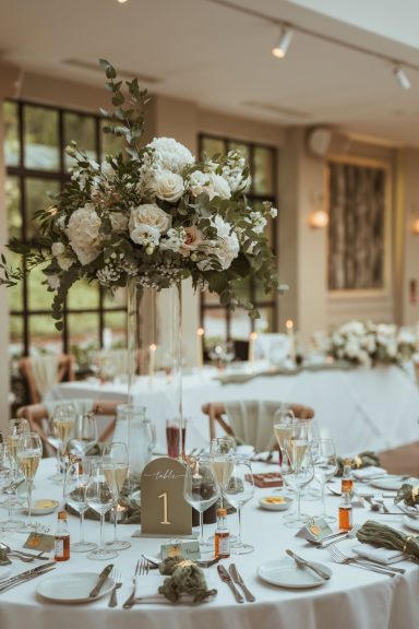 Oversized wedding flowers